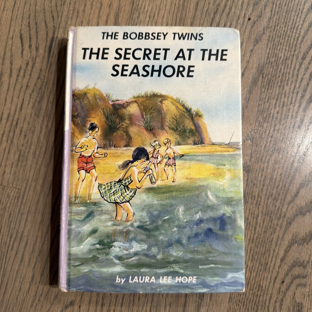 The Bobbsey Twins The Secret At The Seashore #3 By Laura Lee Hope 1962 - Vintage